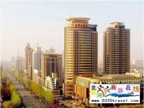 最佳西方秦皇島君御大酒店(五星商務(wù)度假酒店)豪華房450元(含雙早)起團(tuán),最佳西方秦皇島君御大酒店客房團(tuán)購專線0335-3522588,3522599