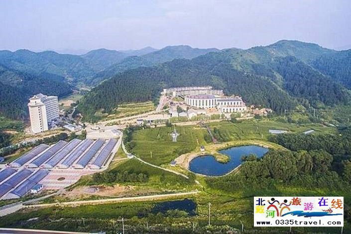 隆化楓水灣森林溫泉城酒店