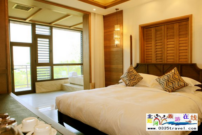 北戴河黃金海岸溫泉?jiǎng)e墅酒店