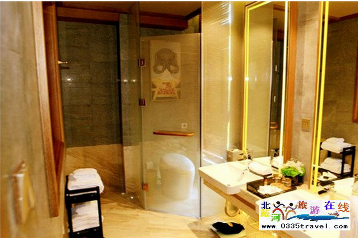 北戴河黃金海岸溫泉?jiǎng)e墅酒店