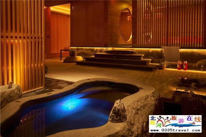 秦皇島山海間溫泉藝術(shù)中心電話18633570222