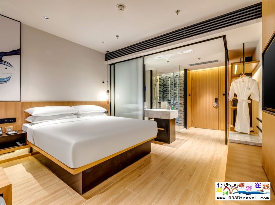 秦皇島海港萬楓酒店電話18633570222