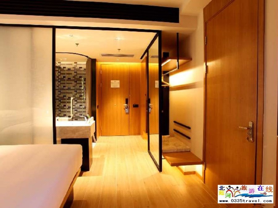 秦皇島海港萬楓酒店電話18633570222