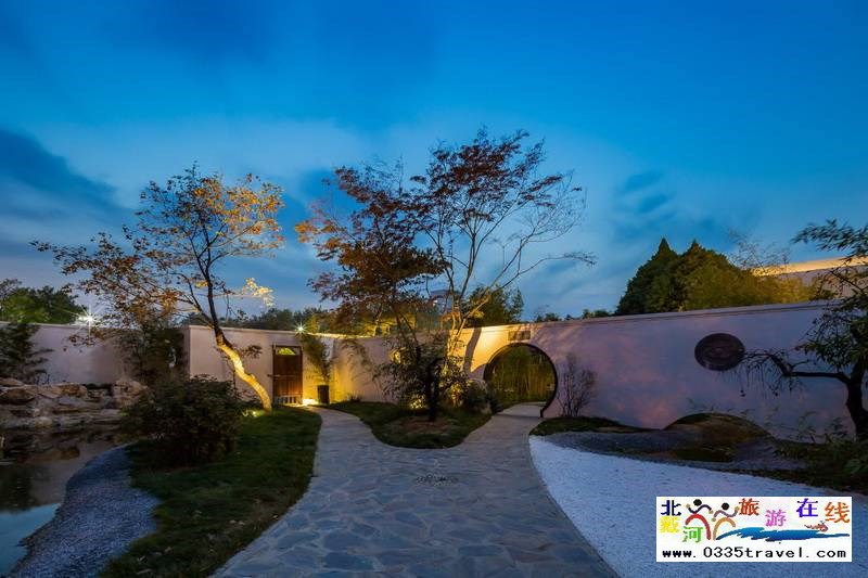 秦皇島燕山大學閑庭四藝酒店電話18633570222