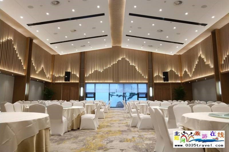 秦皇島燕山大學閑庭四藝酒店電話18633570222