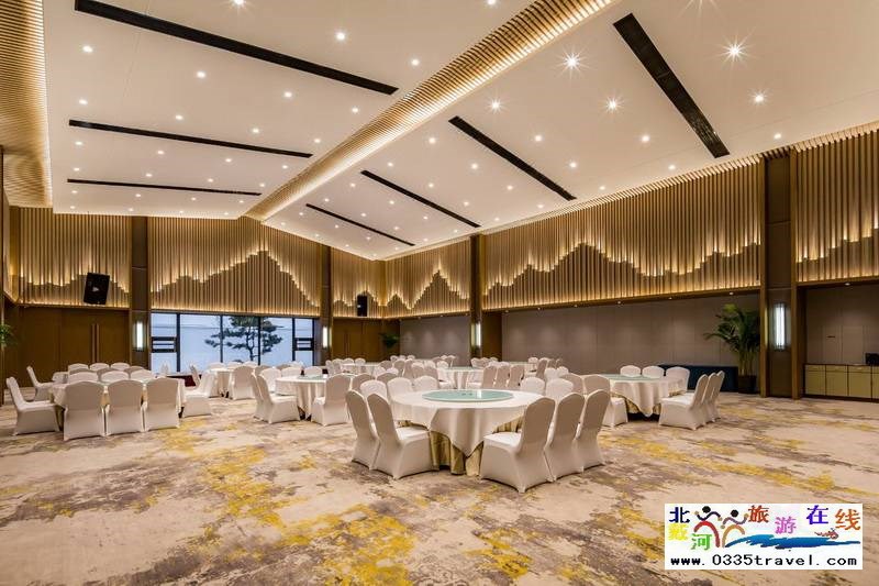 秦皇島燕山大學閑庭四藝酒店電話18633570222