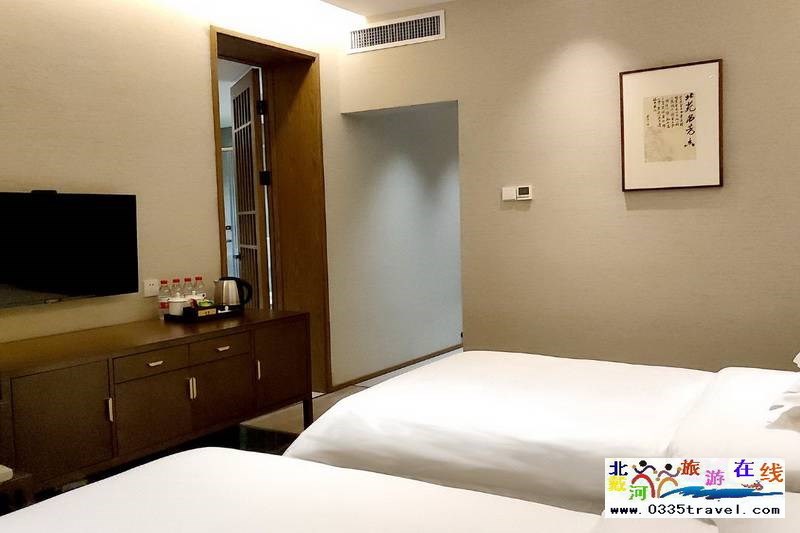 秦皇島燕山大學(xué)閑庭四藝酒店電話18633570222