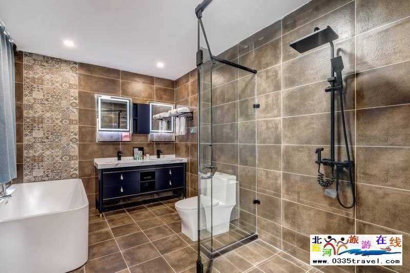 山海關古城十里楠舍酒店