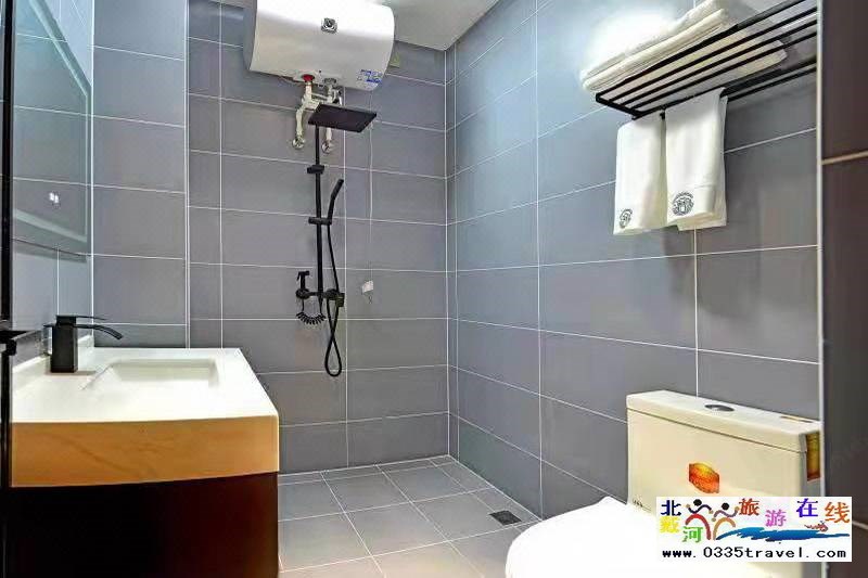 山海關古城十里楠舍酒店