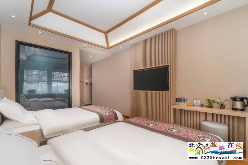 山海關古城十里楠舍酒店