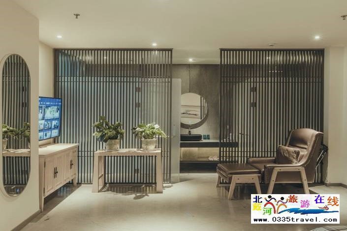 秦皇島山海間溫泉藝術(shù)中心酒店