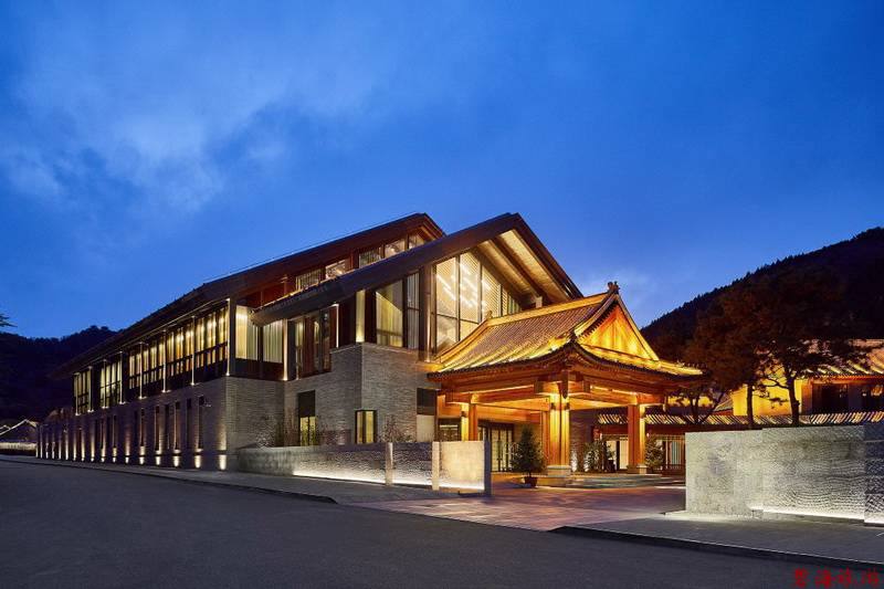 承德金山嶺長城大酒店咨詢預(yù)定電話18633570222 15703350808