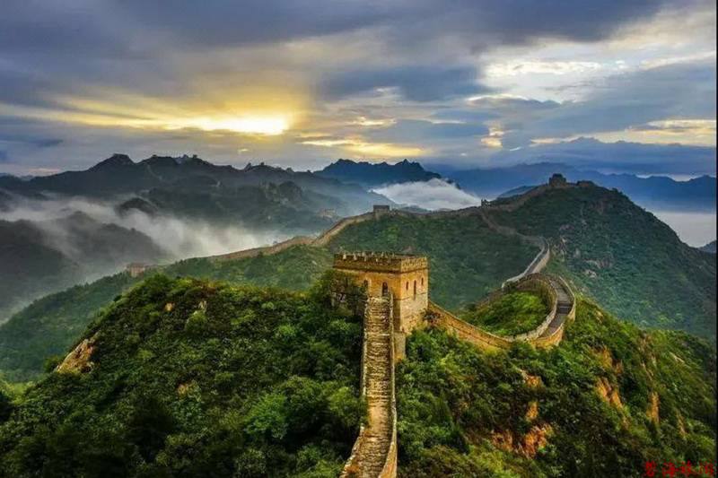 承德金山嶺長城大酒店咨詢預(yù)定電話18633570222 15703350808