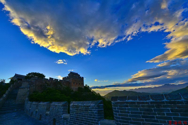 承德金山嶺長城大酒店咨詢預(yù)定電話18633570222 15703350808