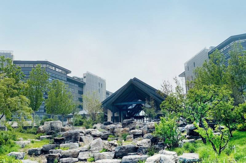 北戴河阿那亞Sukha蘇卡酒店咨詢(xún)預(yù)訂電話18633570222 15703350808